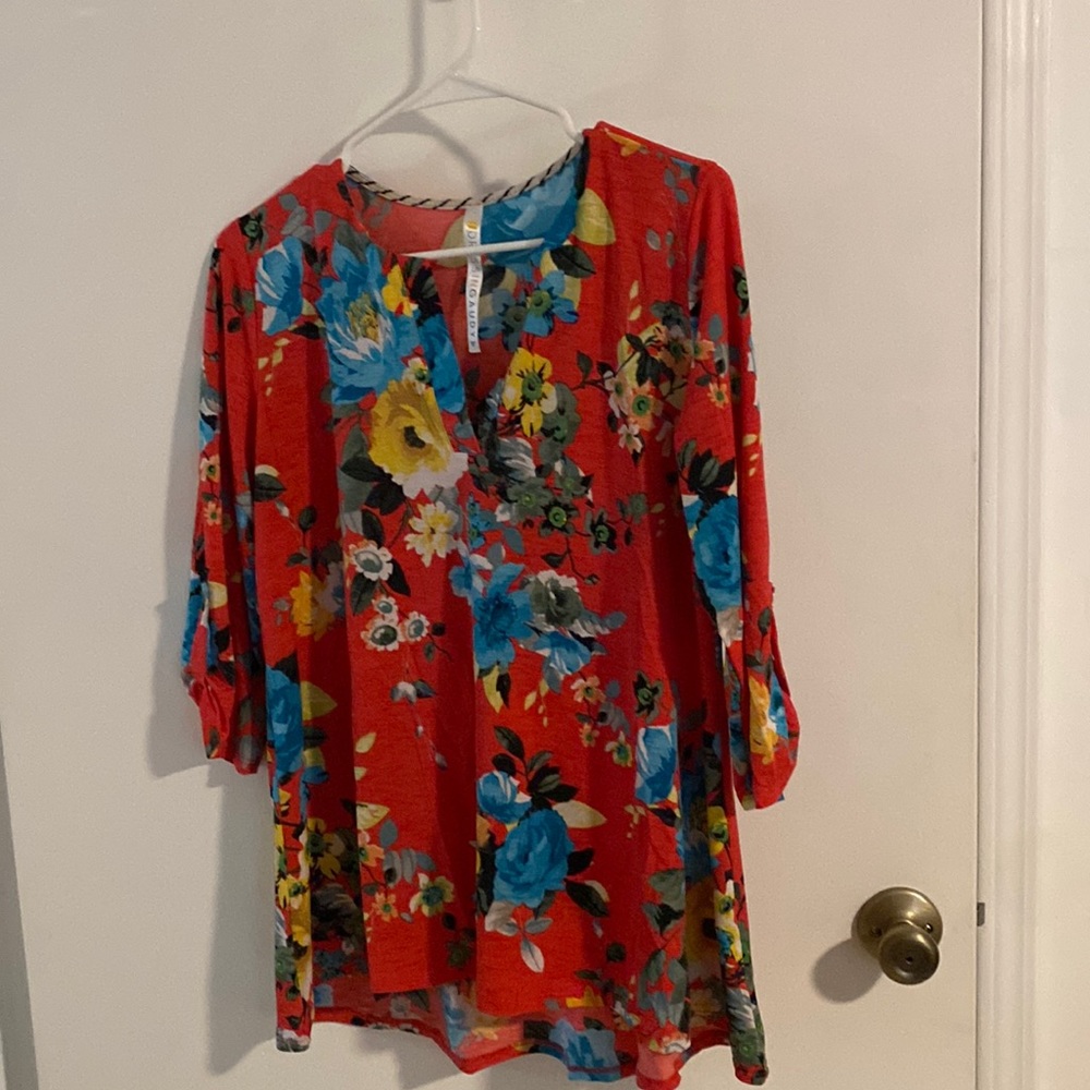 Floral top